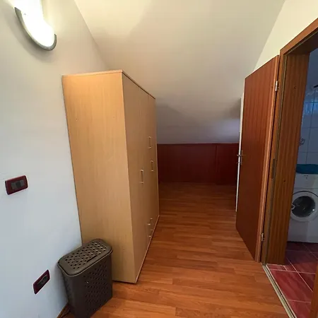 Cozy Abazi Apartment Pula
