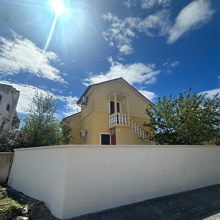 Appartement Cozy Abazi