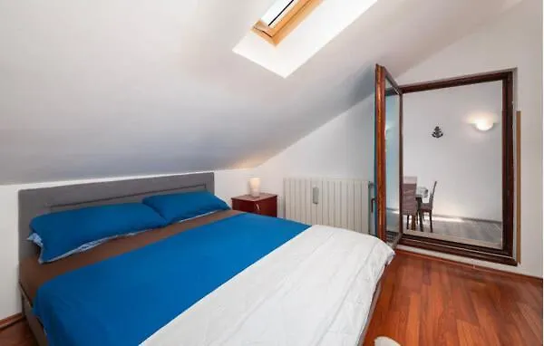 Lägenhet Cozy Abazi Pula